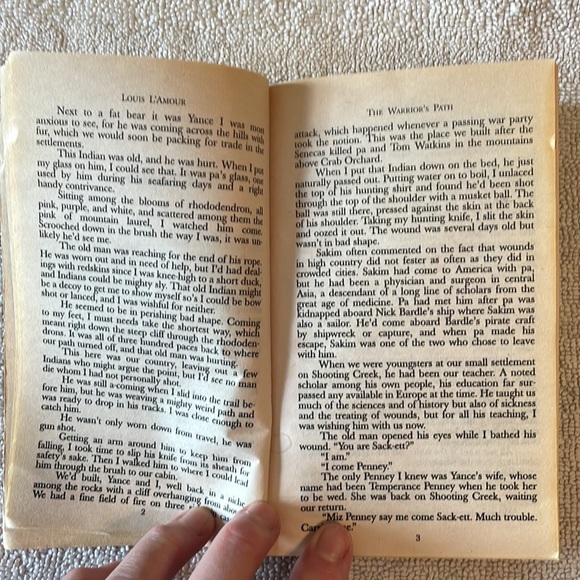 📚2/$6  2-Book Bundle Louis L’Amour : The Sacketts Series - Picture 10 of 16